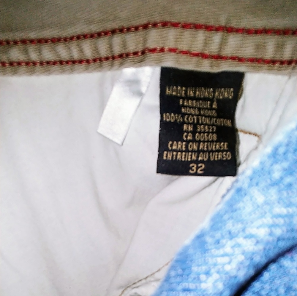 Shorts - Picture 3 of 3